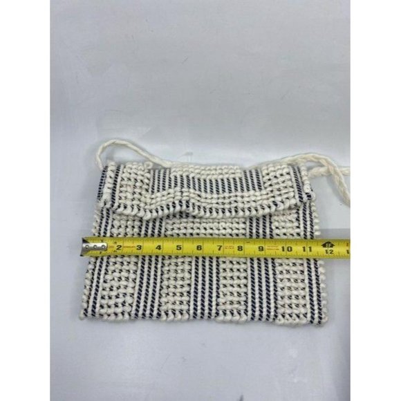 Antonello Tedde lux eco-conscious white-blue fabri - Picture 4 of 12